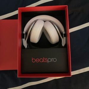 Beats Pro